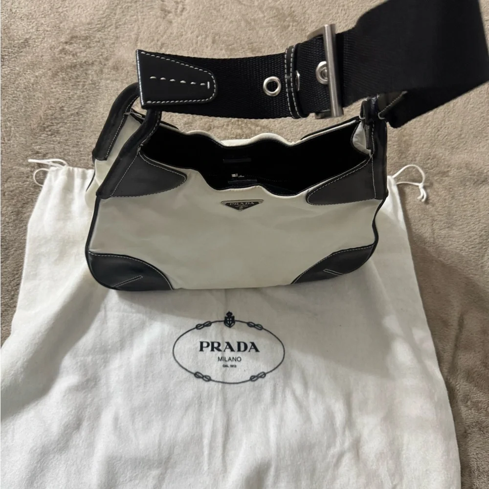 Prada Cream and Black Shoulder Bag - Picture 6 of 14